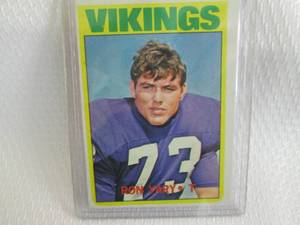 lot 226 image: 1972 Topps Ron Yary Card...