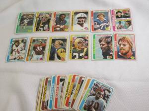 lot 227 image: Assorted 1978 Topps Football Cards...
