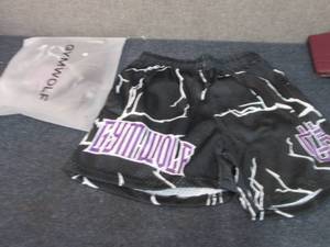 lot 378 image: 2 Mens Medium Gym Wolf Athletic Sho...