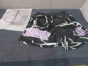 lot 380 image: 2 Mens Medium Gym Wolf Athletic Sho...