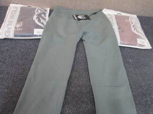 lot 389 image: 3- NWT Gym Wolf Small High Waist Sc...