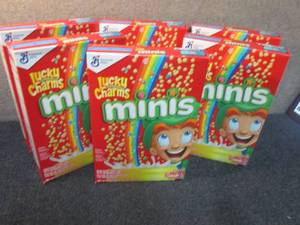 lot 444 image: 6- 10.5 oz Lucky Charms Minis...