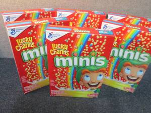 lot 447 image: 6- 10.5 oz Lucky Charms Minis...