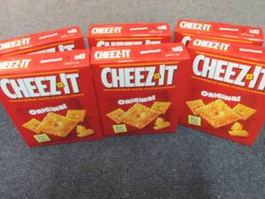 lot 481 image: 6- 7 oz Cheez-It Original best date...