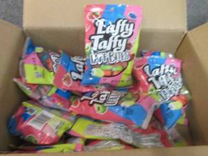 lot 506 image: 12- 3 oz Laffy Taffy Laff Bites...