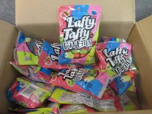 lot 507 image: 12- 3 oz Laffy Taffy Laff Bites...
