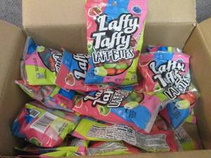 lot 508 image: 12- 3 oz Laffy Taffy Laff Bites...