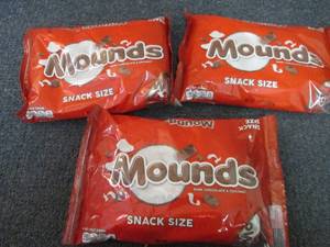 lot 520 image: 3- 11.3 oz Mounds Snack Size...
