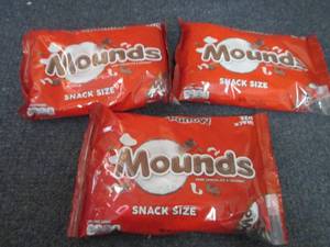 lot 521 image: 3- 11.3 oz Mounds Snack Size...