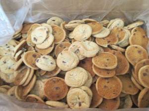 lot 564 image: CC 8lb Roundys FROZEN Mini Milk Ch...