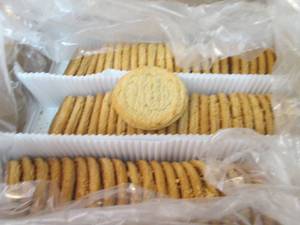 lot 576 image: EE 72 ct FROZEN Homestyle Peanut Bu...
