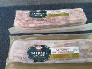 lot 578 image: AA 2- 1lb 4 oz FROZEN Hormel Natura...