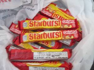 lot 588 image: 12- 2.07 oz Original Starbursts...