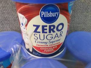 lot 600 image: 8- 15 oz Pillsbury Zero Sugar Cream...