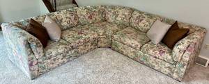 Dansen 3 Piece Sectional Couch