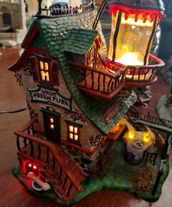 lot 65 image: Dept 56 Witches Brew Pub