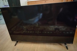 lot 21 image: Vizio 40 Inch Television