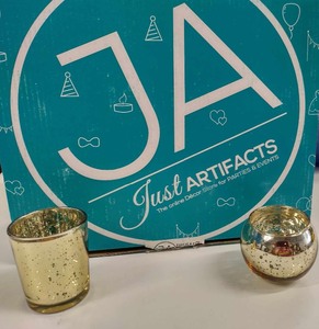 lot 114 image: 30 Gold Mercury Glass Votives in 2 styles