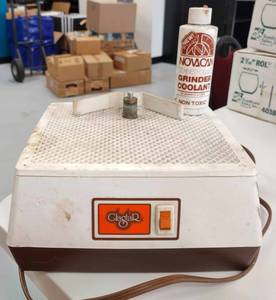lot 129 image: Glass Grinder Power Tool