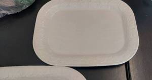 lot 140 image: 2 Leaf Patter White Platters and 1 Garnish Platter
