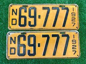 lot 24 image: 1927 ND Matched Pair License Plates - 777