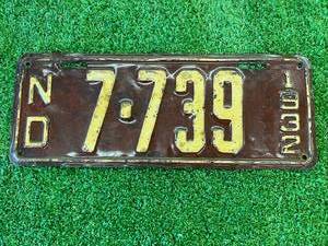 lot 29 image: 1932 ND 4 Digit License Plate