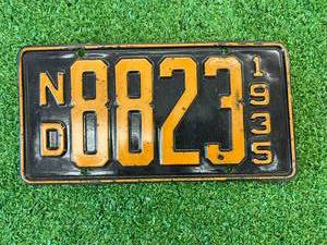 lot 32 image: 1935 ND 4 Digit License Plate