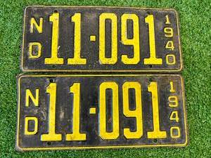 lot 43 image: 1942 ND Matched Pair License Plates