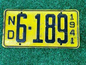 lot 44 image: 1941 ND 4 Digit License Plate