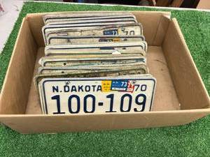 lot 73 image: Box Of 1970s ND License Plates