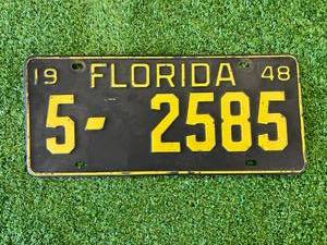 lot 82 image: 1948 Florida License Plate