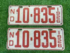 lot 104 image: 1926 ND Matched Pair License Plates