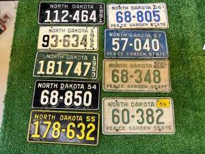 lot 112 image: 1951-1959 ND License Plates