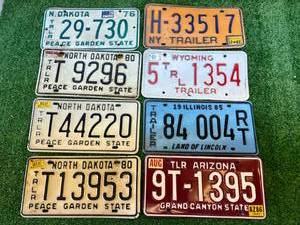 lot 148 image: Trailer License Plates