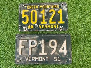 lot 163 image: 1948 & 1951 Vermont License Plates