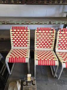 lot 6 image: 4 vintage metal frame chairs with red and cream vinyl straps