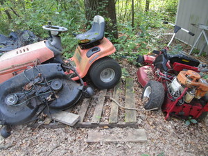 lot 76 image: Lawn Mowers For Parts