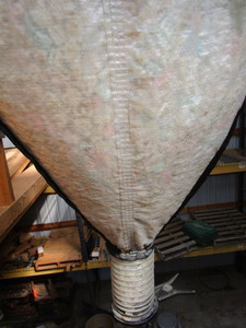 lot 97 image: Dispenser For Packing Peanuts