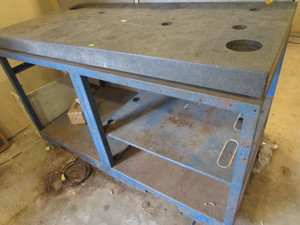 lot 101 image: Anti-Vibration Table