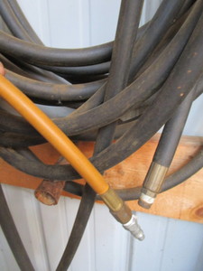 lot 109 image: Coil Of Air Hose