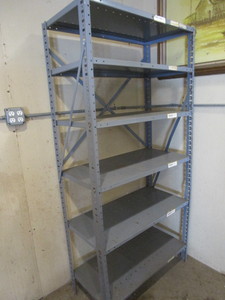 lot 115 image: Metal Shelf Unit