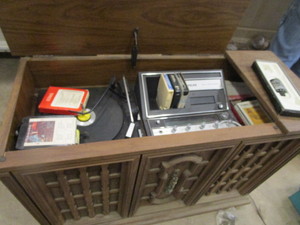 lot 128 image: Telex Console Stereo, 8-Track