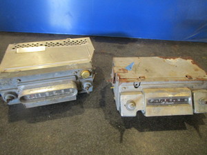 lot 126 image: Vintage Car Radios