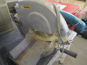 lot 138 image: Makita Miter Saw