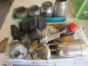 lot 145 image: Paint Pots, Guns