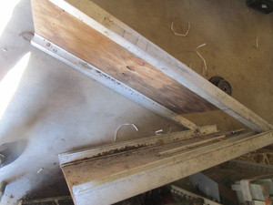 lot 152 image: Folding Ramp