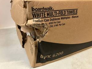 White Multifold Paper Towels