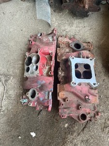 2 Intake Manifolds