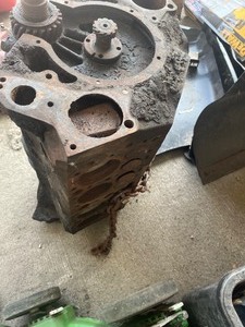 Engine Block  4 Heads  Fly wheel Valve Covers