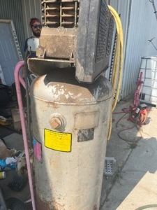 5hp Stand up Air Compressor  was tested before removed